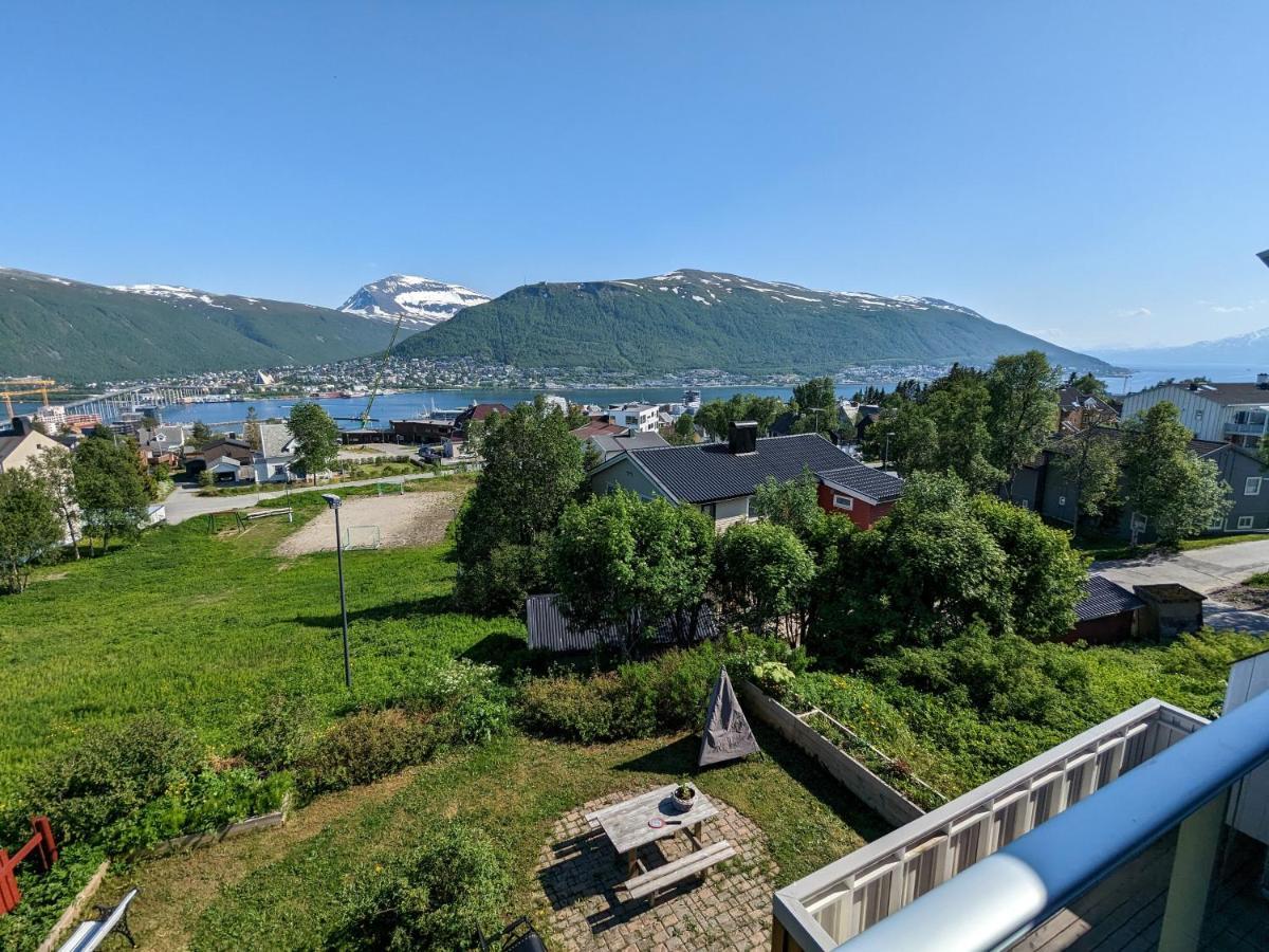 Sea & Mountain View Apartment Tromsø Eksteriør billede